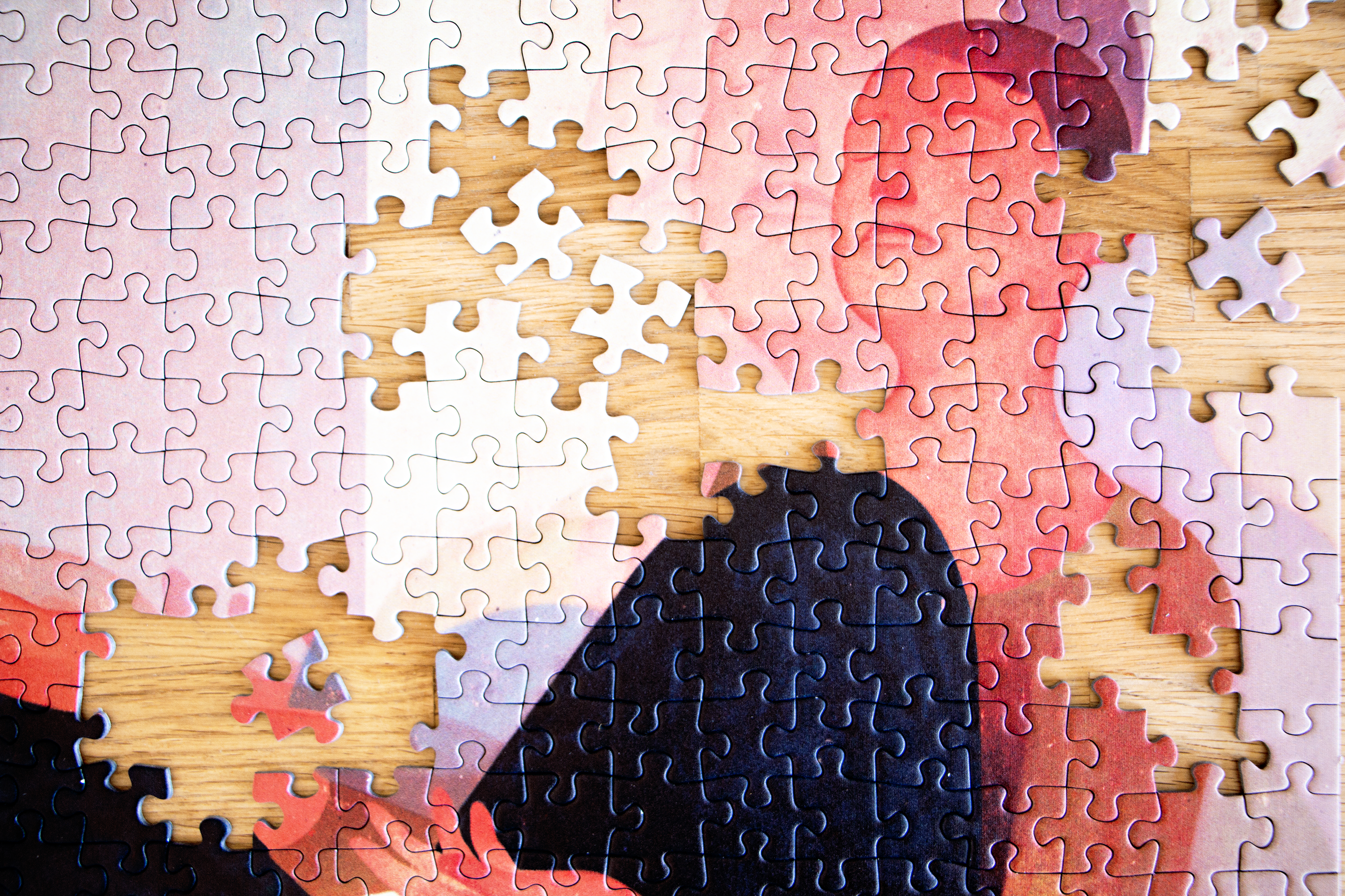 5 Ways Modern Art Puzzles Spark Mindfulness & Creativity